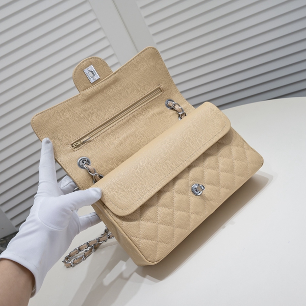 シャネルバッグ素材ディテール